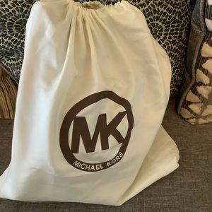 MK PURSE
